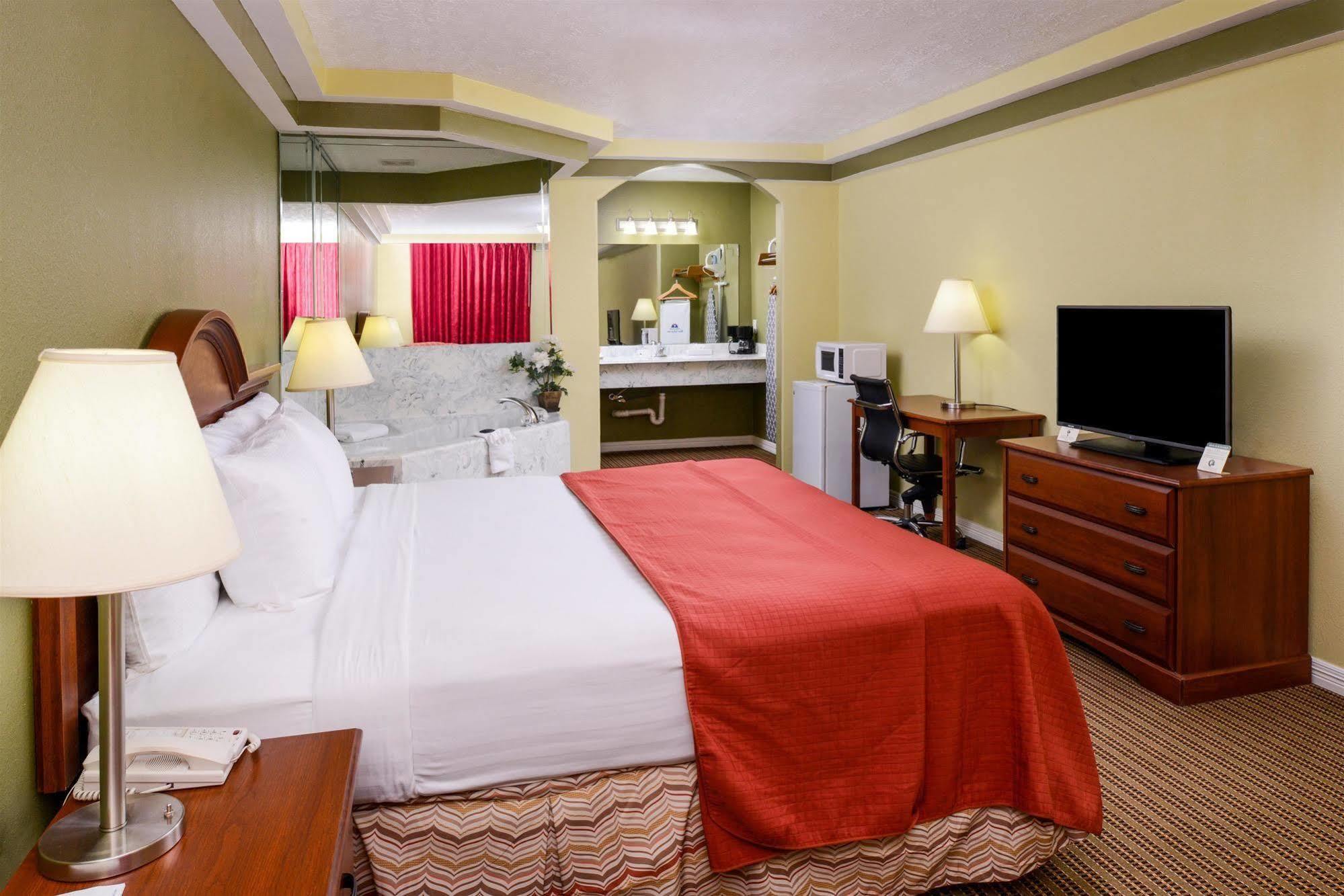 Americas Best Value Inn&Suites Waller/Prairie View Exterior foto